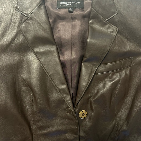 Jones New York Collection - Genuine Leather Jacket (women’s small) - Picture 2 of 3